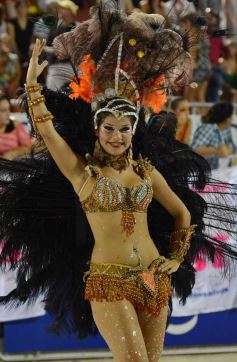 Foto de la galería: Carnaval Encarnaceno imponente