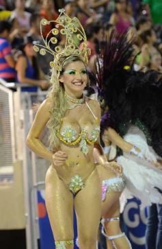 Foto de la galería: Carnaval Encarnaceno imponente