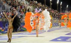 Foto de la galería: Carnaval Encarnaceno imponente