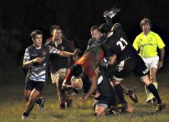 Foto de la galería: La selección de Rugby entrenó y jugó un amistoso con Capri