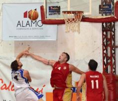 Foto de la galería: Tokio ganó en la última jugada frente a Parque Sur