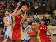 Foto de la galería: Tokio ganó en la última jugada frente a Parque Sur