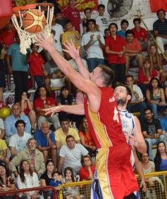 Foto de la galería: Tokio ganó en la última jugada frente a Parque Sur