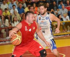 Foto de la galería: Tokio ganó en la última jugada frente a Parque Sur