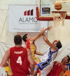 Foto de la galería: Tokio ganó en la última jugada frente a Parque Sur