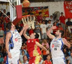 Foto de la galería: Tokio ganó en la última jugada frente a Parque Sur