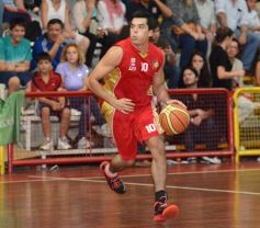 Foto de la galería: Tokio ganó en la última jugada frente a Parque Sur