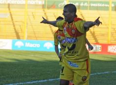 Foto de la galería: Crucero volvió al triunfo ante Sportivo Belgrano