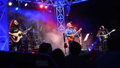 Foto de la galería: Peteco Carabajal en el Día de la Memoria