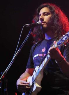 Foto de la galería: Peteco Carabajal en el Día de la Memoria