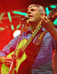 Foto de la galería: Peteco Carabajal en el Día de la Memoria