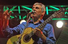 Foto de la galería: Peteco Carabajal en el Día de la Memoria