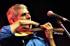 Foto de la galería: Peteco Carabajal en el Día de la Memoria