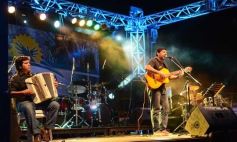 Foto de la galería: Peteco Carabajal en el Día de la Memoria