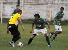 Foto de la galería: Brown superó a Itatí por 3-0