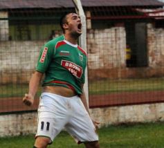 Foto de la galería: Brown superó a Itatí por 3-0