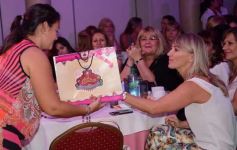 Foto de la galería: Con Ingrid Grudke, Todos por Carina