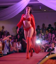 Foto de la galería: Con Ingrid Grudke, Todos por Carina