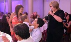 Foto de la galería: Con Ingrid Grudke, Todos por Carina