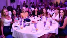 Foto de la galería: Con Ingrid Grudke, Todos por Carina