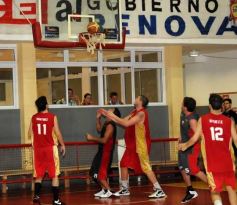 Foto de la galería: Tokio venció a Brown por 72 a 54