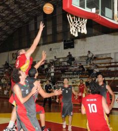 Foto de la galería: Tokio venció a Brown por 72 a 54