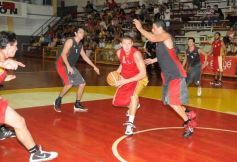 Foto de la galería: Tokio venció a Brown por 72 a 54