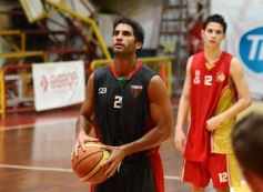 Foto de la galería: Tokio venció a Brown por 72 a 54