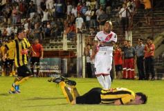 Foto de la galería: Guaraní rescató un punto ante Santamarina