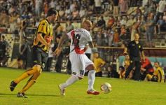 Foto de la galería: Guaraní rescató un punto ante Santamarina