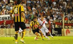 Foto de la galería: Guaraní rescató un punto ante Santamarina