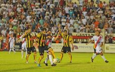 Foto de la galería: Guaraní rescató un punto ante Santamarina