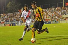 Foto de la galería: Guaraní rescató un punto ante Santamarina