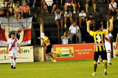 Foto de la galería: Guaraní rescató un punto ante Santamarina