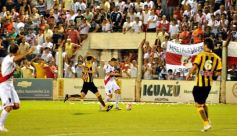 Foto de la galería: Guaraní rescató un punto ante Santamarina