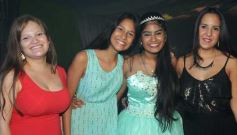 Foto de la galería: Sabrina Portes y sus quince primaveras