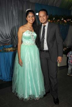 Foto de la galería: Sabrina Portes y sus quince primaveras