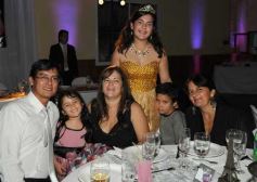 Foto de la galería: Tamara Vera y su gran fiesta de 15 años