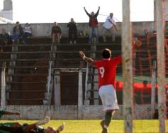 Foto de la galería: Jorge Gibson Brown ganó y vuelve al Argentino B