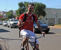 Foto de la galería: La bicicleteada del Roque reunió a 4 mil solidarios