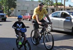 Foto de la galería: La bicicleteada del Roque reunió a 4 mil solidarios
