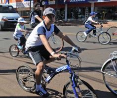 Foto de la galería: La bicicleteada del Roque reunió a 4 mil solidarios