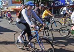 Foto de la galería: La bicicleteada del Roque reunió a 4 mil solidarios