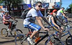 Foto de la galería: La bicicleteada del Roque reunió a 4 mil solidarios