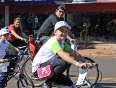 Foto de la galería: La bicicleteada del Roque reunió a 4 mil solidarios