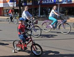 Foto de la galería: La bicicleteada del Roque reunió a 4 mil solidarios
