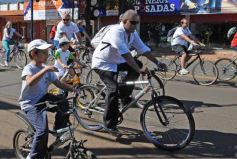 Foto de la galería: La bicicleteada del Roque reunió a 4 mil solidarios
