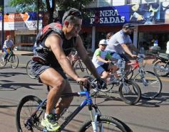 Foto de la galería: La bicicleteada del Roque reunió a 4 mil solidarios