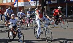 Foto de la galería: La bicicleteada del Roque reunió a 4 mil solidarios