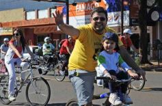Foto de la galería: La bicicleteada del Roque reunió a 4 mil solidarios
